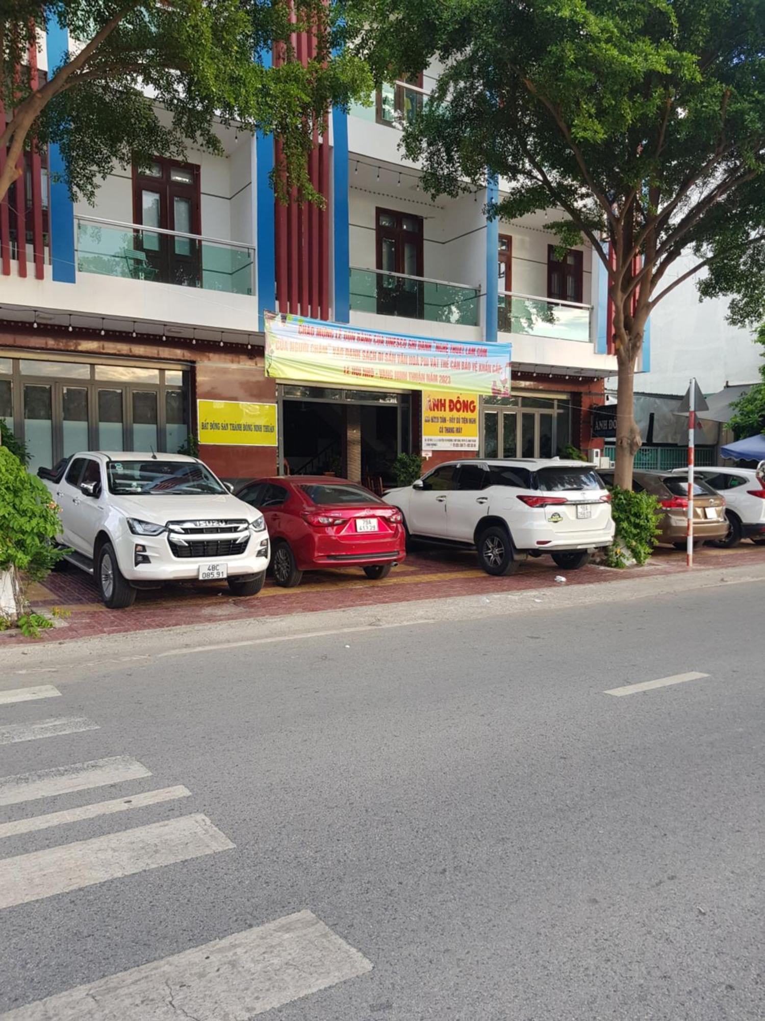 Khach San Anh Dong Hotel Phan Rang Exterior photo