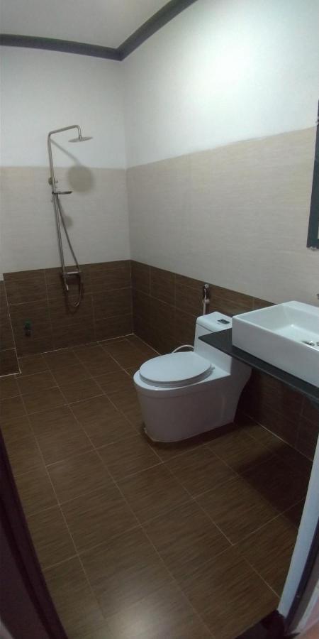 Khach San Anh Dong Hotel Phan Rang Exterior photo